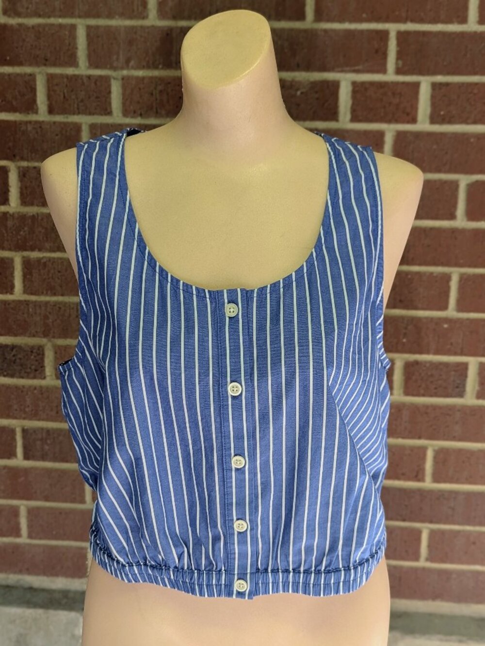 Gap Poplin Cropped Scoopneck Croppe Top Women’s Medium Blue and White Cotton